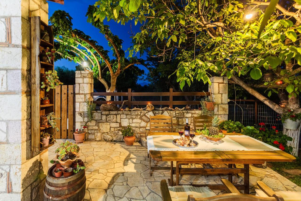 Petalidi Olive Garden Stone House Near The Beach Exteriér fotografie